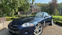 Blauw, metallic lak Gebruikt 2007 Jaguar XK Coupé | € 19.944 (Goede deal)