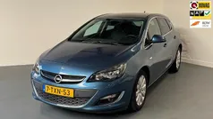 Blauw Gebruikt 2014 Opel Astra Cosmo Hatchback | € 7.545 (Goede deal)