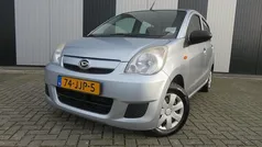 Grijs (metallic) Gebruikt 2009 Daihatsu Cuore Hatchback | € 2.250 (Eerlijke prijs)