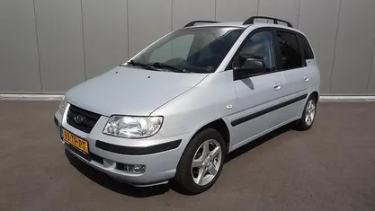 Grijs Occasion 2007 Hyundai Matrix Dynamiq MPV | € 2.445 (Eerlijke prijs)