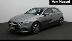 Grijs Gebruikt 2020 Mercedes A180 Business Hatchback | € 22.900 (Super prijs)