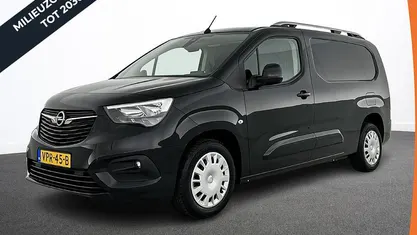 Zwart Occasion 2022 Opel Combo Edition MPV | € 17.890 (Eerlijke prijs)