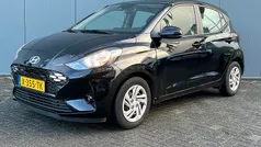 Zwart Gebruikt 2024 Hyundai i10 Comfort Hatchback | € 16.895 (Eerlijke prijs)