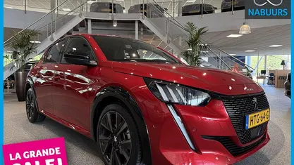 Rood Gebruikt 2022 Peugeot 208 GT Hatchback | € 18.900 (Eerlijke prijs)