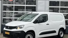 Wit Gebruikt 2023 Peugeot Partner S MPV | € 14.940 (Eerlijke prijs)