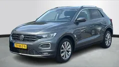 Grijs Gebruikt 2018 VW T-Roc Style SUV | € 17.450 (Eerlijke prijs)