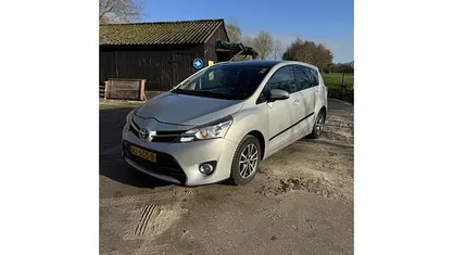 Grijs Occasion 2013 Toyota Verso Business Edition MPV | € 8.500 (Eerlijke prijs)
