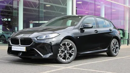 Gebruikt 2024 BMW 120 Comfort Edition Hatchback | € 35.950 (Eerlijke prijs)