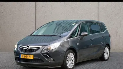Grijs (metallic) Gebruikt 2016 Opel Zafira Tourer Innovation MPV | € 13.945 (Eerlijke prijs)