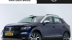 Blauw Gebruikt 2019 VW T-Roc Style SUV | € 24.895 (Eerlijke prijs)