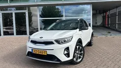 Gebruikt 2019 Kia Stonic SUV | € 15.400 (Eerlijke prijs)