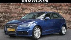 Blauw Gebruikt 2015 Audi A3 Sportback Attraction Hatchback | € 15.745 (Eerlijke prijs)