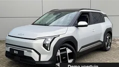 Grijs Gebruikt 2025 Kia EV3 4 SUV | € 46.445 (Eerlijke prijs)