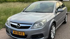 Grijs, metallic lak Gebruikt 2008 Opel Vectra GTS Excellence Hatchback | € 3.749 (Eerlijke prijs)