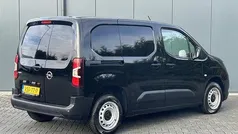 Zwart Gebruikt 2022 Opel Combo Van | € 10.950 (Goede deal)