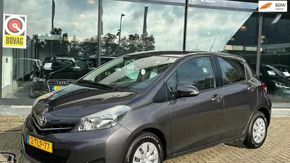 Grijs Gebruikt 2014 Toyota Yaris Hatchback | € 8.249 (Goede deal)