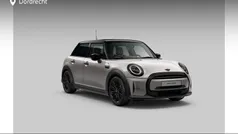Gebruikt 2024 Mini Cooper Premium Plus Hatchback | € 33.895 (Eerlijke prijs)