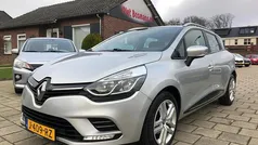 Grijs (metallic) Gebruikt 2020 Renault Clio GrandTour Zen Stationwagen | € 9.940 (Eerlijke prijs)