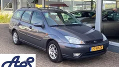 Grijs Gebruikt 2004 Ford Focus Trend Stationwagen | € 950 (Goede deal)