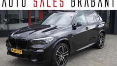 Zwart Gebruikt 2021 BMW X5 Executive SUV | € 56.990 (Eerlijke prijs)