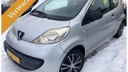 Occasion 2008 Peugeot 107 Hatchback | € 1.950 (Eerlijke prijs)