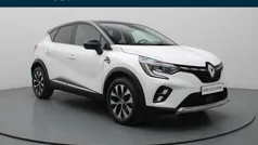 Wit, metallic lak Gebruikt 2023 Renault Captur Techno SUV | € 27.490 (Eerlijke prijs)