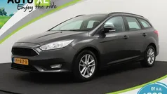 Grijs Gebruikt 2017 Ford Focus Stationwagen | € 9.940 (Eerlijke prijs)