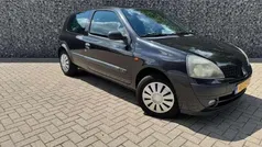 Gebruikt 2002 Renault Clio II Expression Hatchback | € 999 (Goede deal)