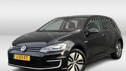 Zwart Gebruikt 2020 VW e-Golf Hatchback | € 15.450 (Eerlijke prijs)