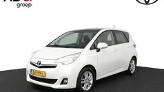 Wit Gebruikt 2013 Toyota Verso-S MPV | € 7.450 (Eerlijke prijs)