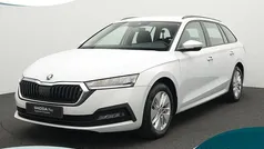 Wit Gebruikt 2024 Skoda Octavia Business Line Stationwagen | € 27.400 (Eerlijke prijs)