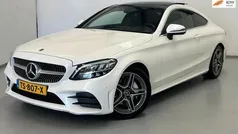 Wit, metallic lak Gebruikt 2018 Mercedes C200 AMG Coupé | € 24.950 (Eerlijke prijs)