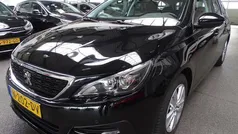 Zwart Gebruikt 2021 Peugeot 308 Active Stationwagen | € 13.350 (Goede deal)