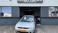 Grijs Gebruikt 2004 Ford Fiesta Futura Hatchback | € 1.650 (Eerlijke prijs)