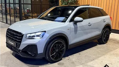 Grijs Occasion 2022 Audi Q2 Edition .1 SUV | € 29.450 (Eerlijke prijs)