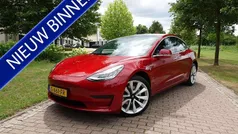 Rood Gebruikt 2019 Tesla Model 3 Standard Range Sedan | € 19.500 (Eerlijke prijs)