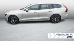 Wit Gebruikt 2018 Volvo V60 Momentum Stationwagen | € 25.694 (Eerlijke prijs)