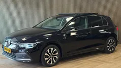 Zwart Gebruikt 2022 VW Golf VIII Business+ Stationwagen | € 27.995 (Goede deal)
