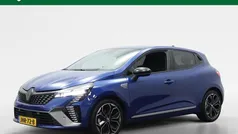 Gebruikt 2024 Renault Clio V Esprit Alpine Hatchback | € 25.545 (Eerlijke prijs)