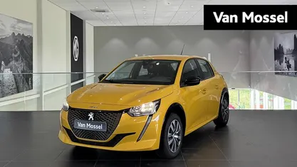 Occasion Peugeot e-208 Active 100 kW (136 PK) 2023 Geel Hatchback
