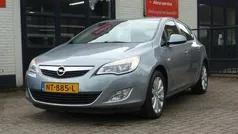 Grijs, metallic lak Gebruikt 2012 Opel Astra Sport Hatchback | € 5.950 (Goede deal)