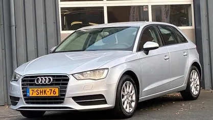 Grijs Occasion 2013 Audi A3 Sportback Attraction Hatchback | € 7.950 (Goede deal)
