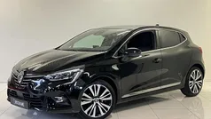 Zwart Gebruikt 2020 Renault Clio V Initiale Paris Hatchback | € 16.695 (Eerlijke prijs)