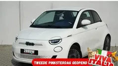 Wit Gebruikt 2022 Fiat 500e Comfort Hatchback | € 18.450 (Eerlijke prijs)