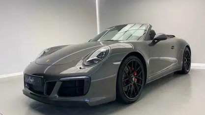 Grijs Occasion 2018 Porsche 911 Carrera GTS Cabriolet | € 127.950 (Super prijs)