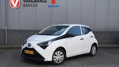 Wit Gebruikt 2019 Toyota Aygo Hatchback | € 9.250 (Eerlijke prijs)
