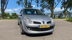 Grijs Gebruikt 2009 Renault Clio R.S. Collection Hatchback | € 3.499 (Eerlijke prijs)