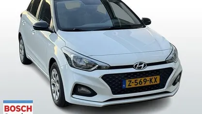 Occasion Hyundai i20 Comfort 86 PK (63 kW) 2020 Wit Hatchback