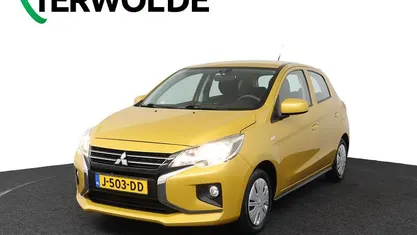 Geel Gebruikt 2020 Mitsubishi Space Star Hatchback | € 10.340 (Eerlijke prijs)