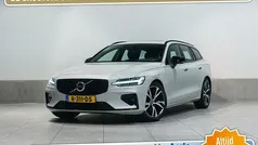 Gebruikt 2022 Volvo V60 R-Design Stationwagen | € 30.650 (Eerlijke prijs)